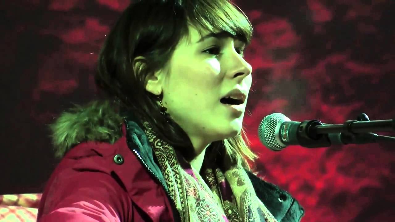 Mari Pokinen - Õnn ja arm (Laul tüdrukust) live Ühe lossi hääled ...