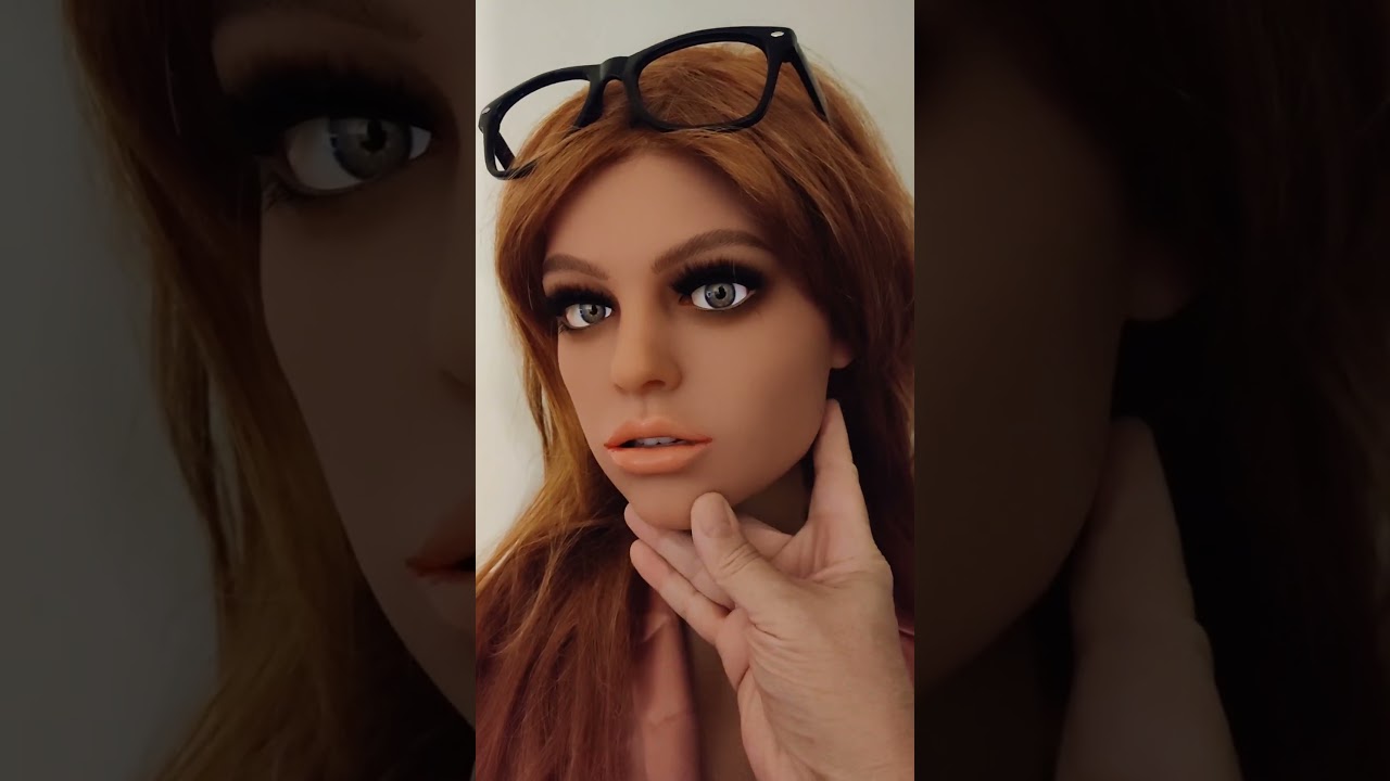 New Type 2 FollowMe Eyes in a Zelex Doll.