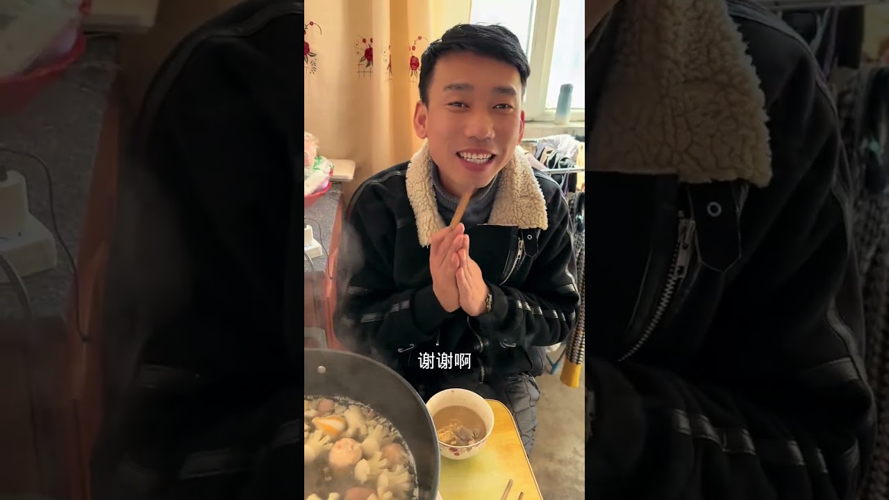我和刘宝的卡车生活，收车回家了，真好，火锅涮粉条！好吃😋#卡车夫妻日常 #日常vlog #夫妻日常 #三农 #用抖音记录卡车生活 @抖音小助手