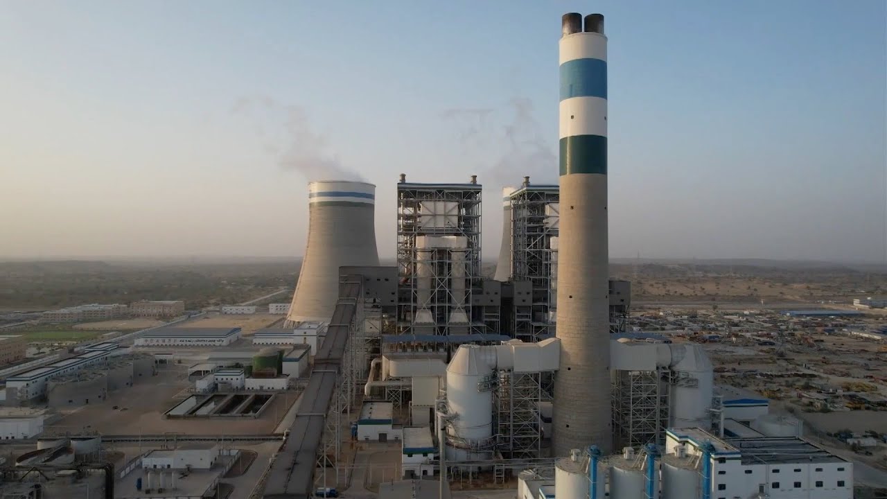 GLOBALink | Pakistani PM inaugurates coal power plant under CPEC
