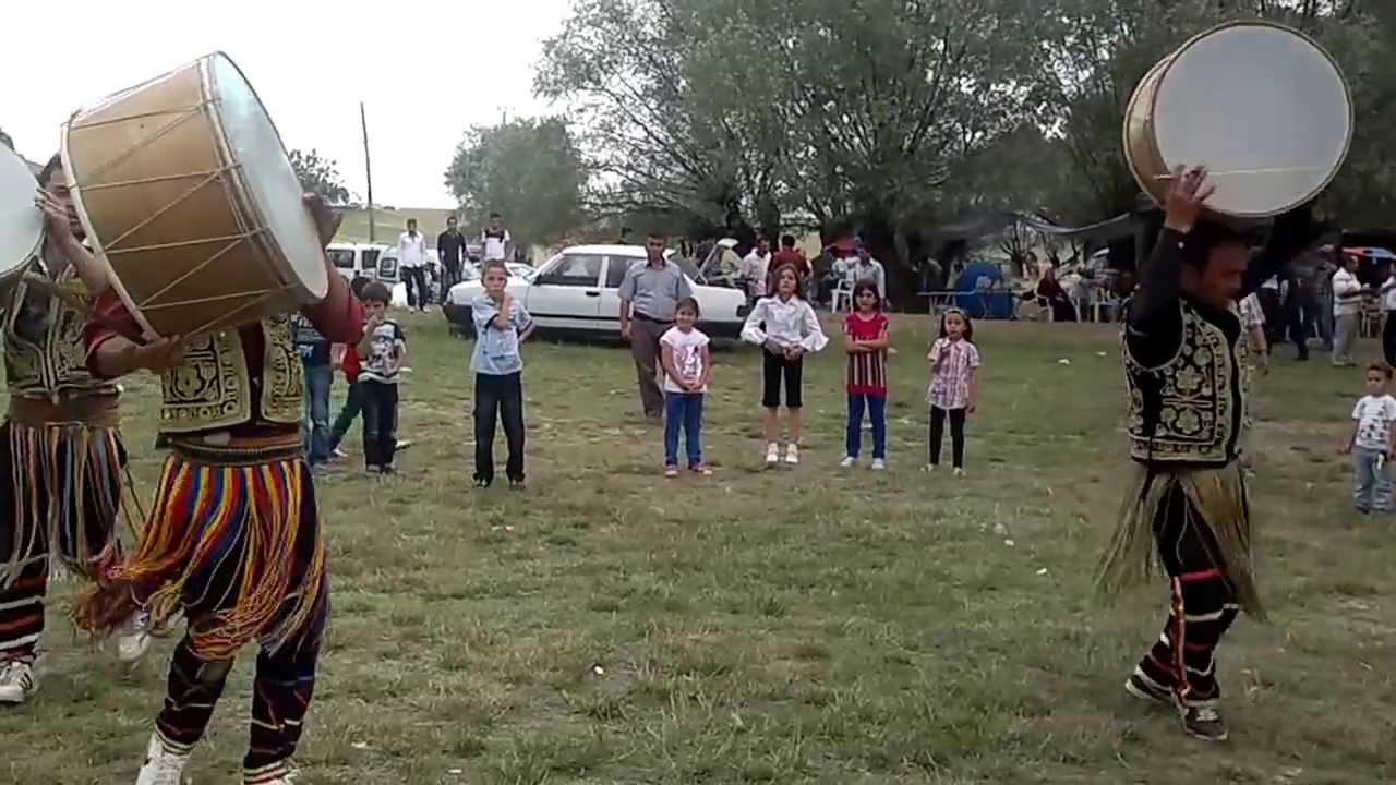SAMSUN ÇARŞAMBA DAVUL ZURNA SHOW.ankara festivallerinden.YÜKLEYEN. mahmut POLAT