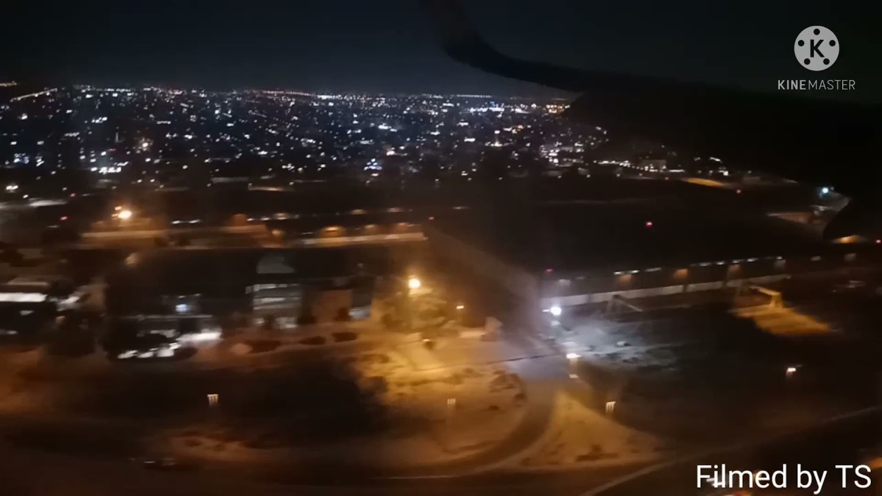 الهبوط في مطار دبي ليلا... Night landing in Dubai Airport