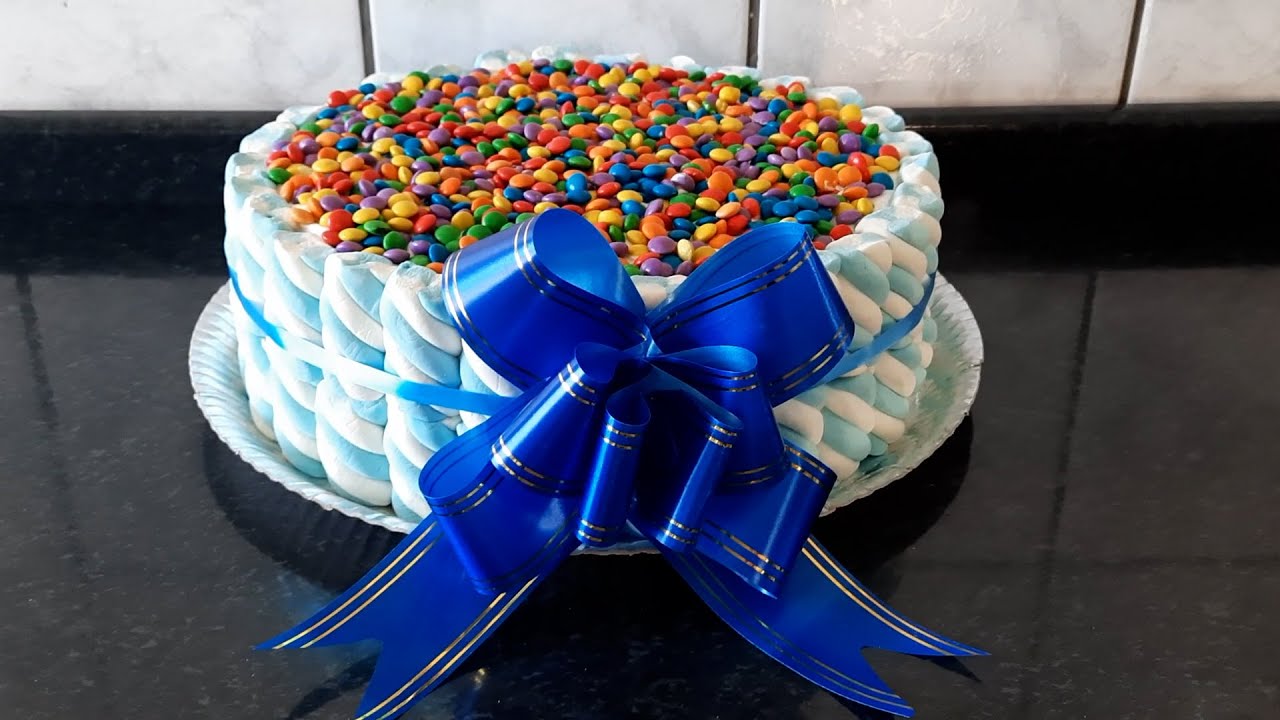 COMO FAZER BOLO DE MARSHMALLOW PARA ANIVERSÁRIO