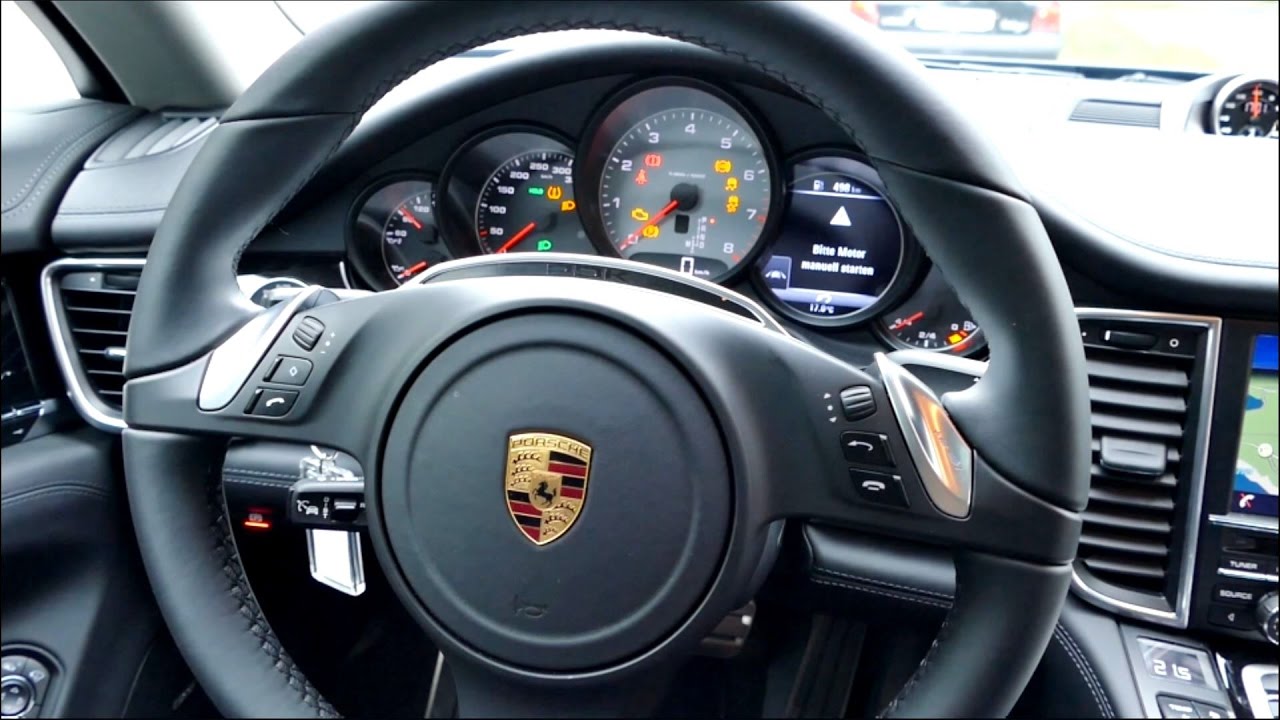 Porsche Panamera 4S 2016