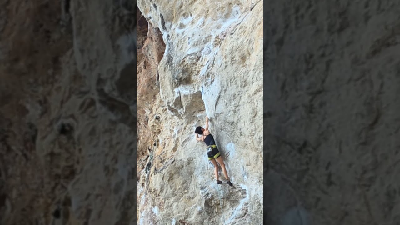 Half Dragon (7b+) 완등 Phra-Nang Beach, Thailand Yoon Eunmi Climbing Club 윤은미 클라이밍 2026.02.20