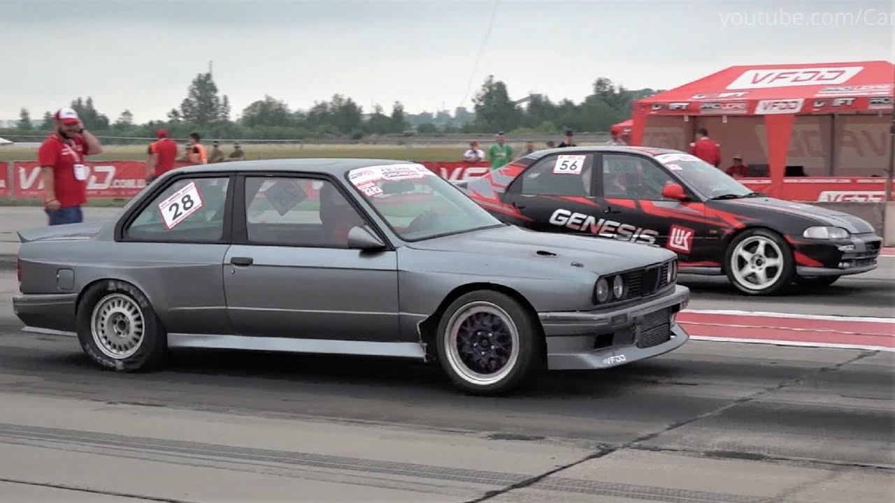 BMW E30 318 vs Honda Civic vs BMW E46 vs BMW E30 - Drag And Burnouts