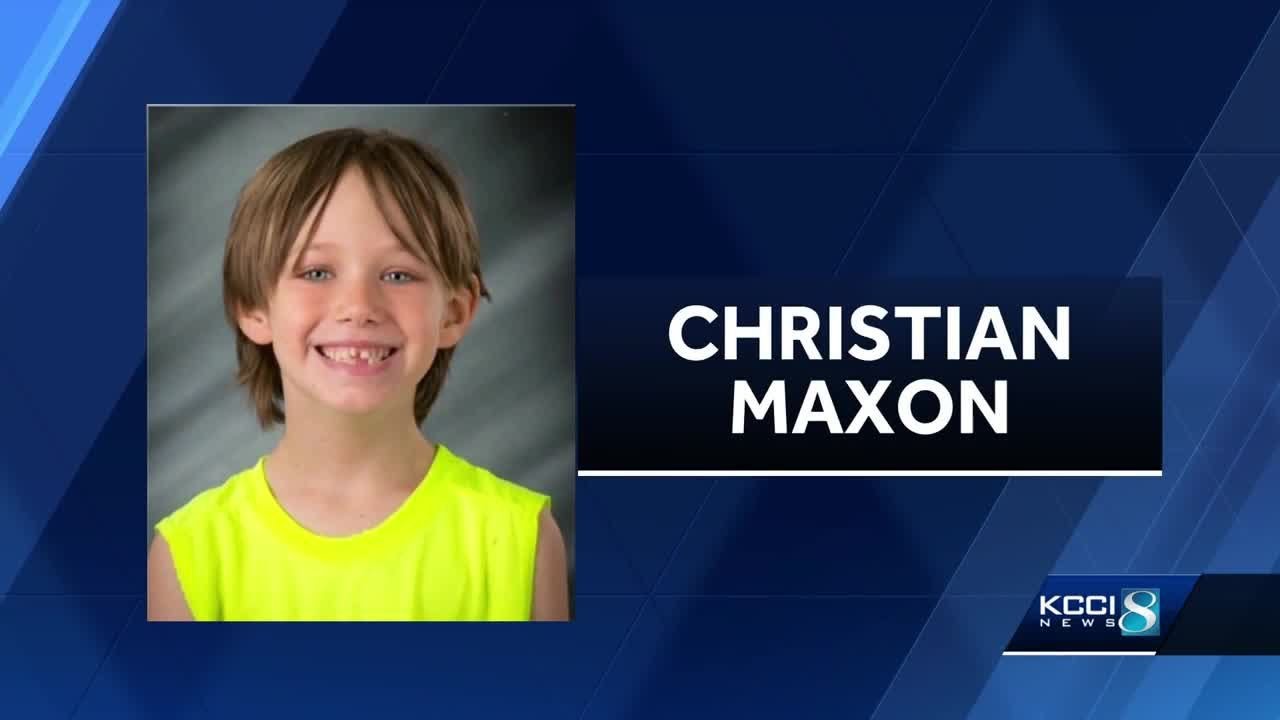 Marshalltown mourns death of 8-year-old struck by car