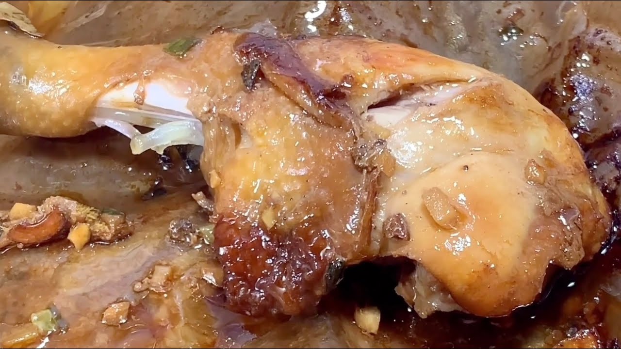 大厨公开揭秘广西十大名菜之一，梧州纸包鸡，焦香嫩滑，美味无比