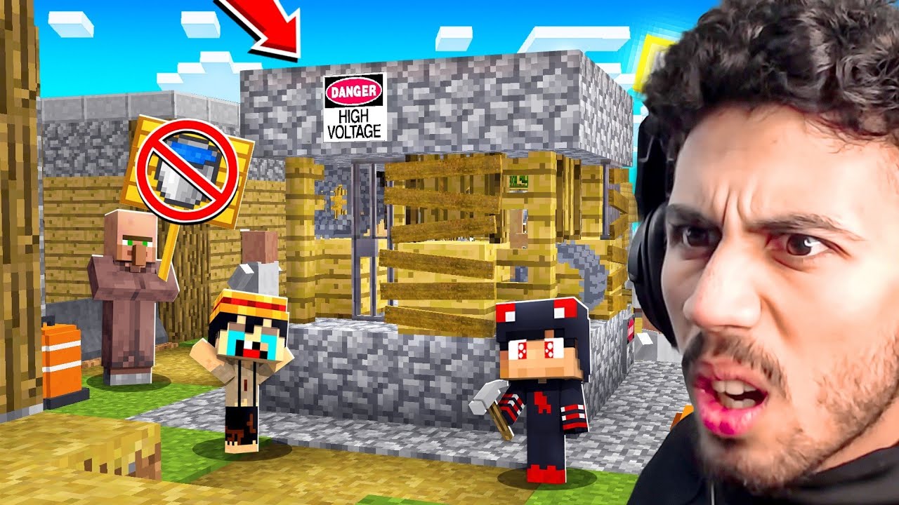 اكتشفنا مخبئ القرويين الحرامية الغريب في قرية ماين كرافت !!؟