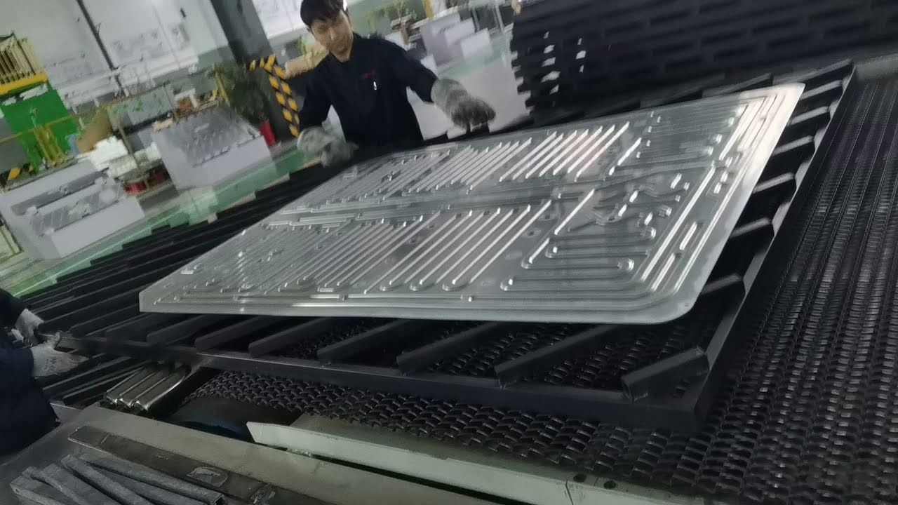 Cold plates brazing furnace for Electric vehicle battery cooling