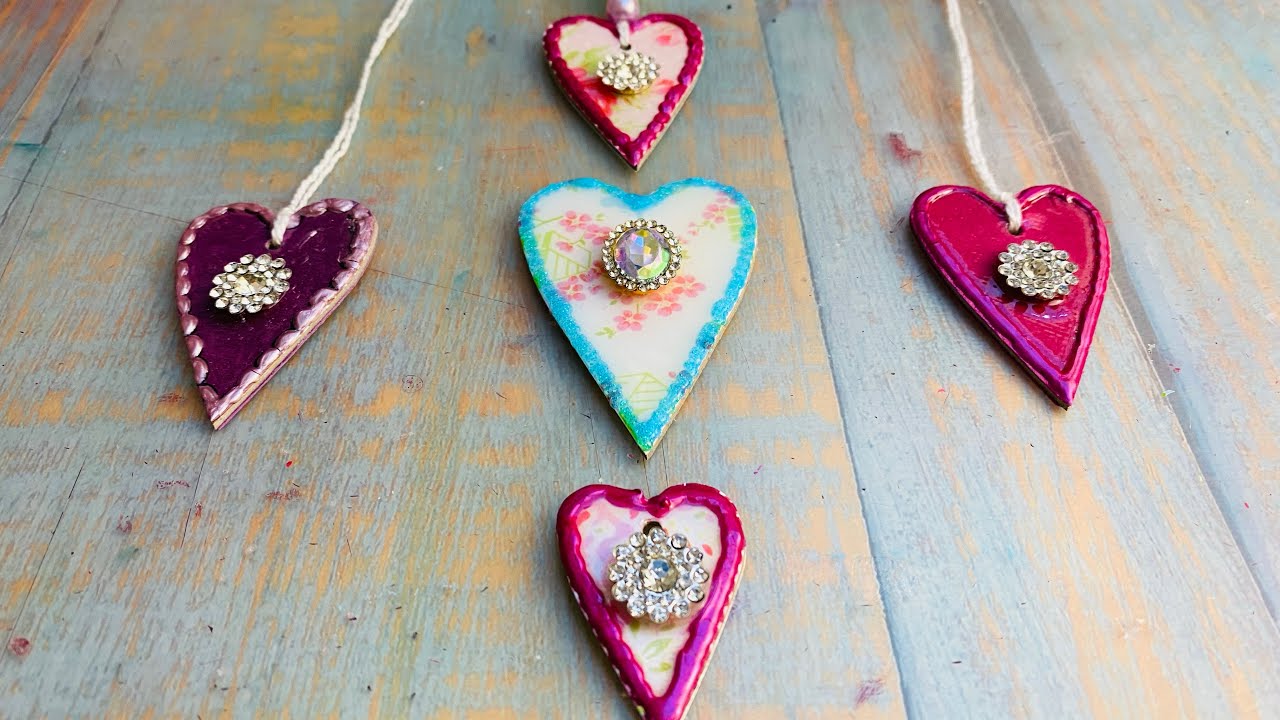 Glossy heart embellishments for junk journals and card toppers - how to tutorial 