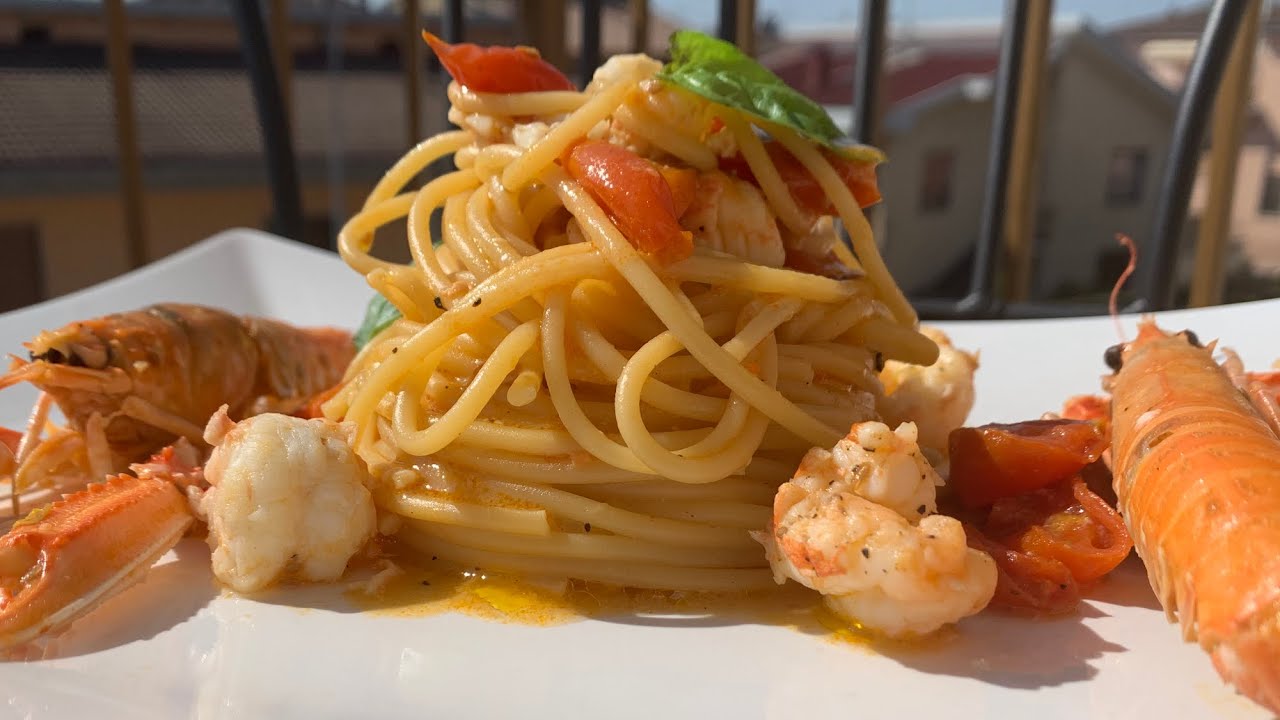 SPAGHETTI RISOTTATI AGLI SCAMPI