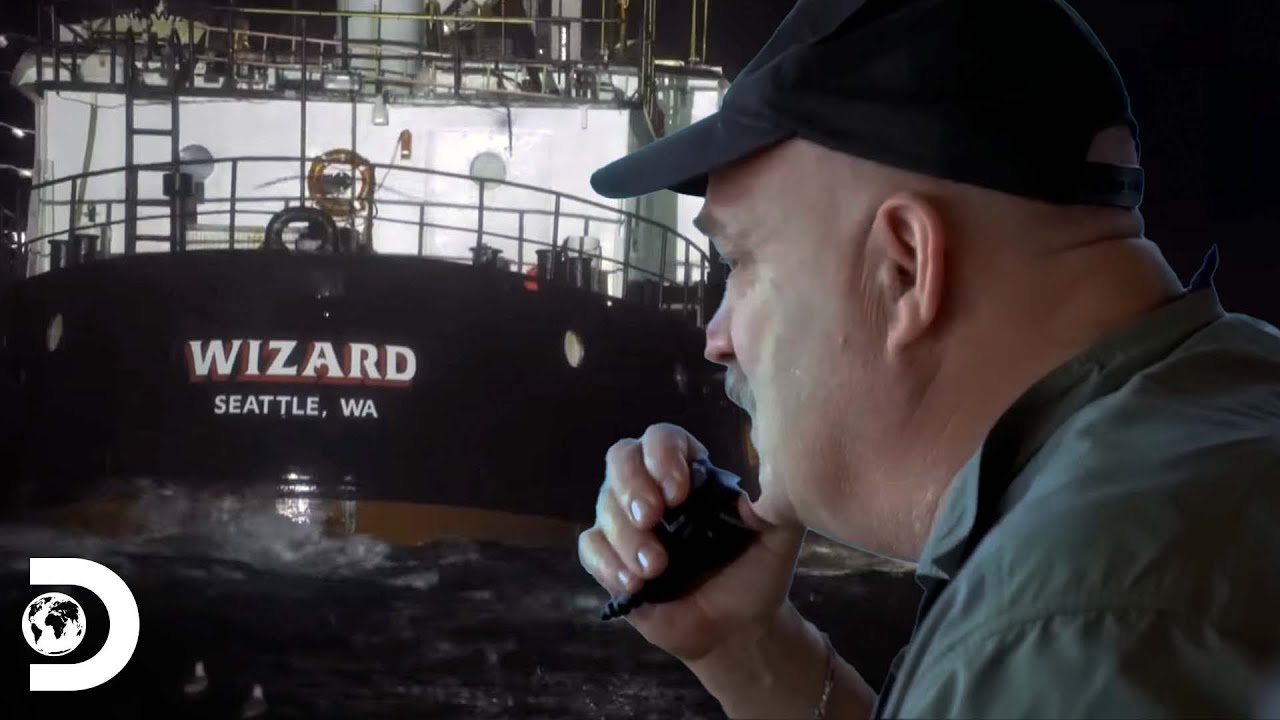 Situa&ccedil;&otilde;es mais perigosas vividas pela tripula&ccedil;&atilde;o do Wizard! | Pesca Mortal | Discovery Brasil