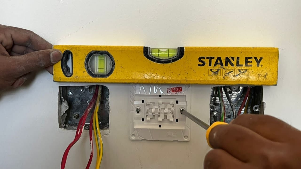 3 Gang 1 Way Switch Connection In Hindi/Urdu |ElectroDubai | Electrical Works| @electricworkcenter