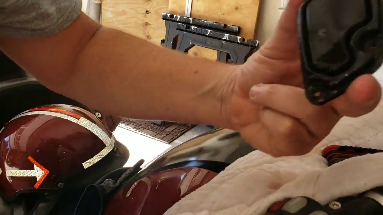 Full K1600 Front Brake Bleed
