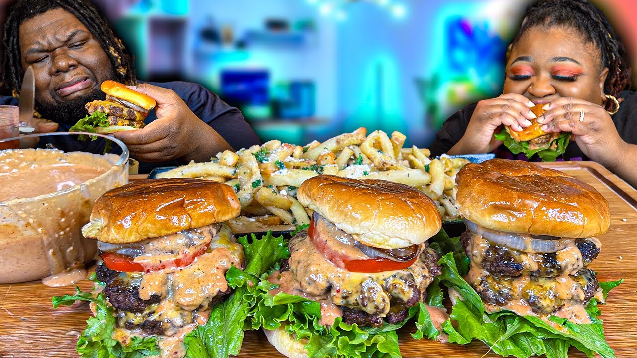 GIANT JUICY DOUBLE CHEESEBURGERS MADE AT HOME | HASHTAG THE CANNONS |  MUKBANG EATING SHOW