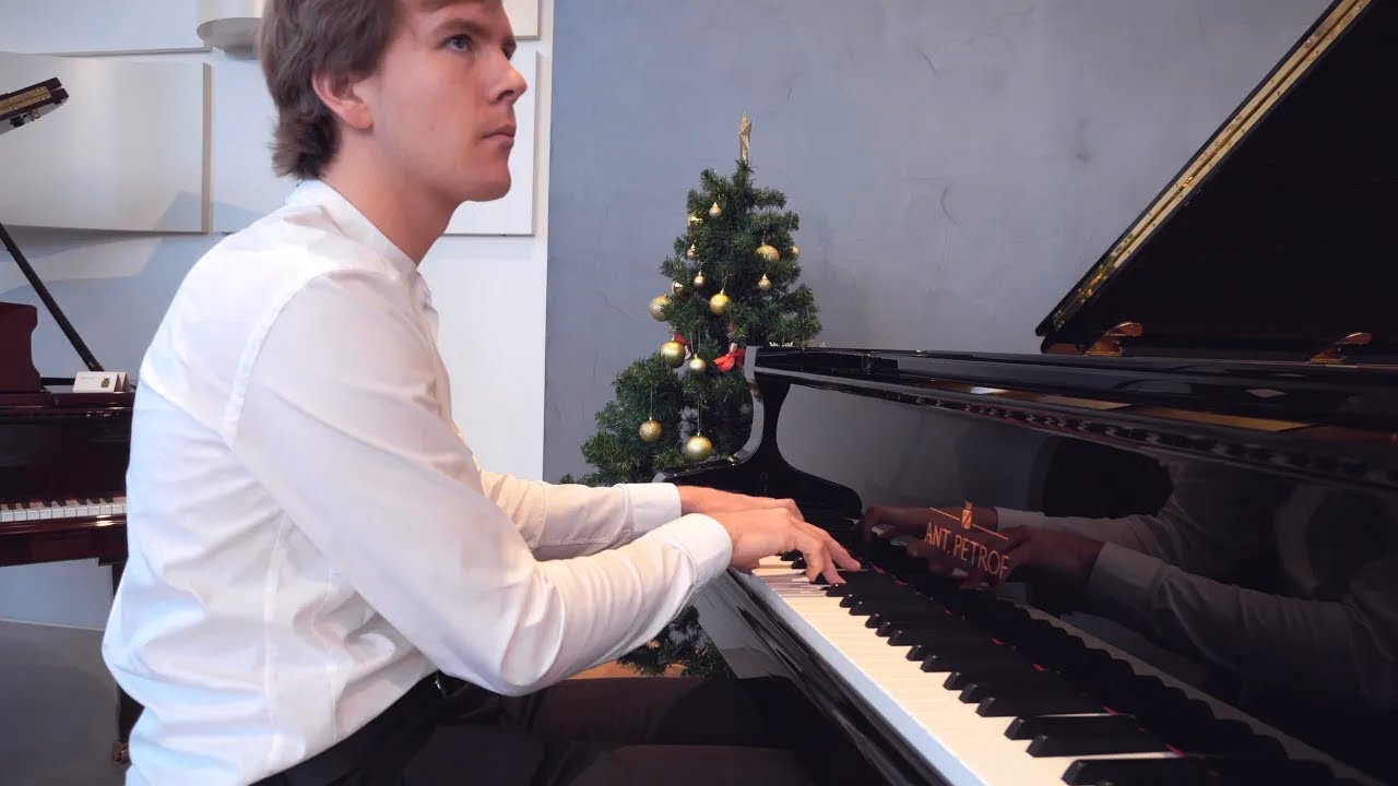 Vánoční klavírní improvizace Matyáše Nováka