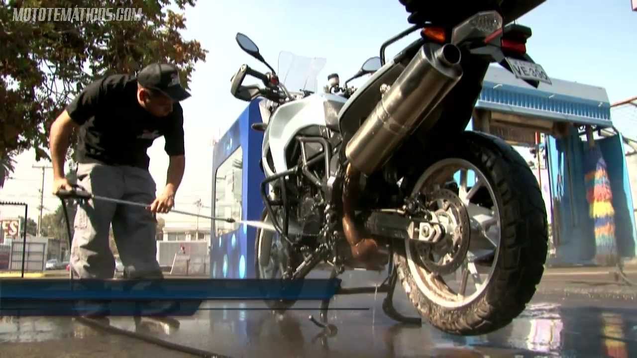 MOTOTEMATICOS. BIKE SPA. Lavado de Motocicletas