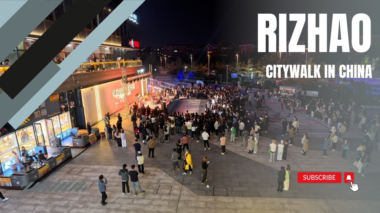 Walking on Shandong East Road at night, Rizhao City, Shandong Province