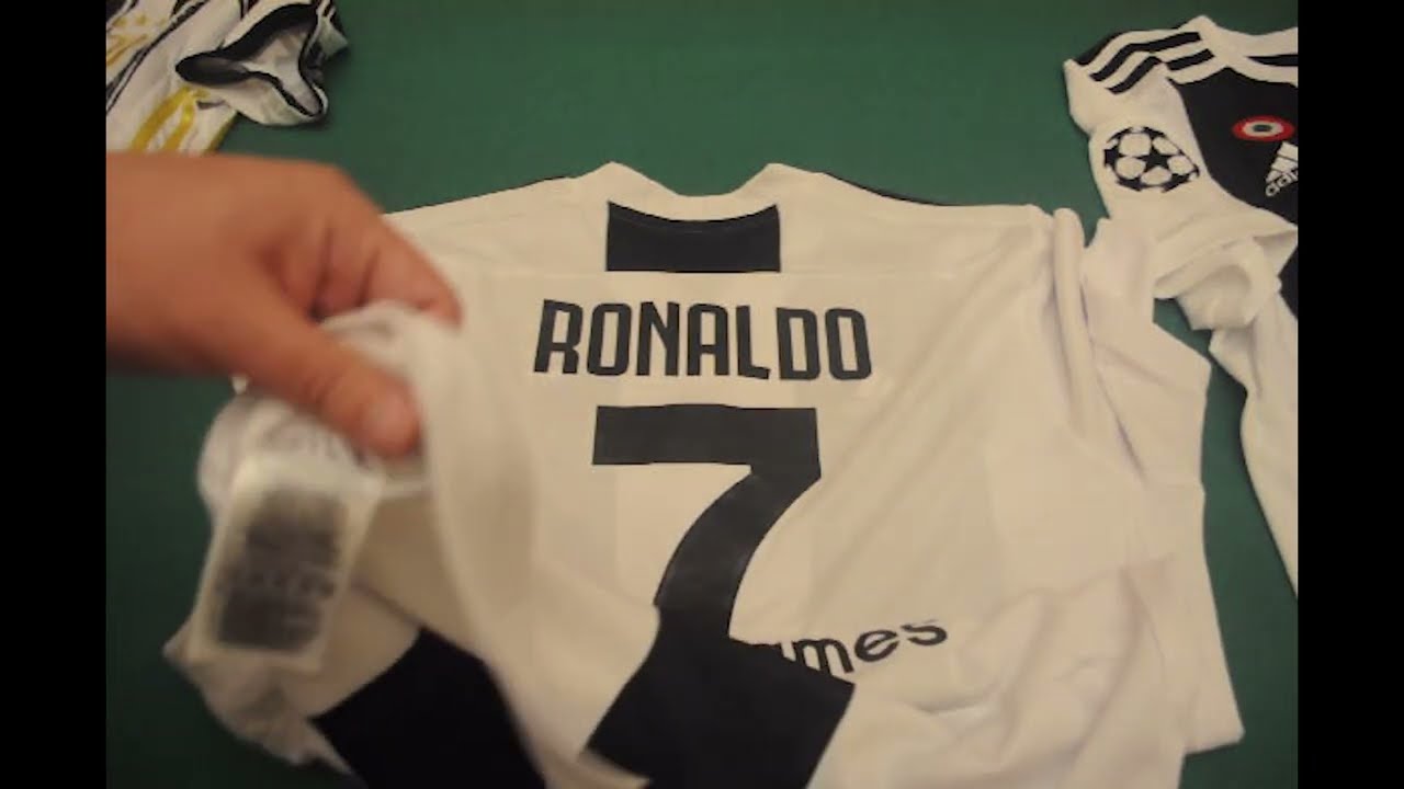 Maglie Juventus delle stagioni 2018-2019 e 2020-2021
