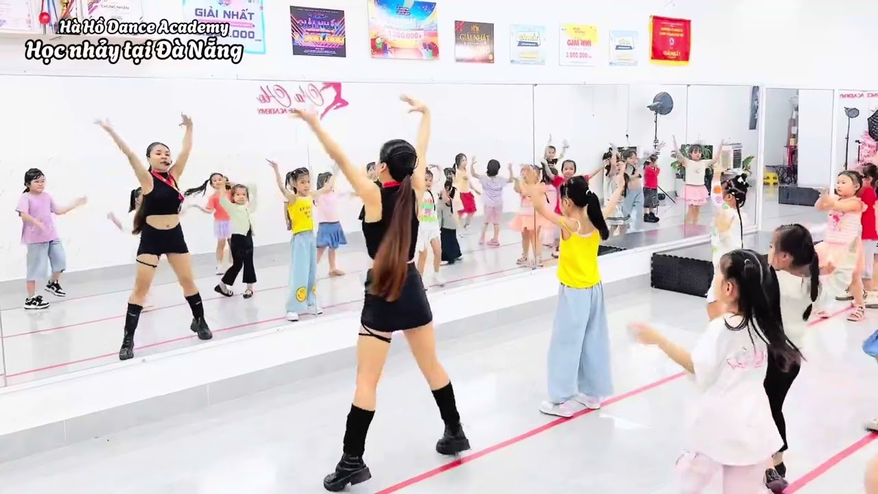 Happy new year | ⭐️ Vũ Hội Năm Mới | Buổi tập luyện cùng Lớp nhảy cơ bản | Hà Hồ Dance Academy