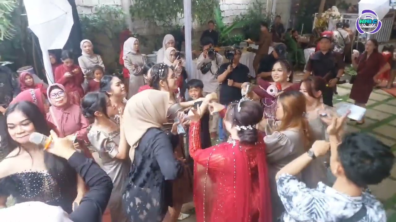 KOKOSODAN madley AYUN PUNTANG . AKANG HAJI bersama KARMILA ENTERTAINMENT 