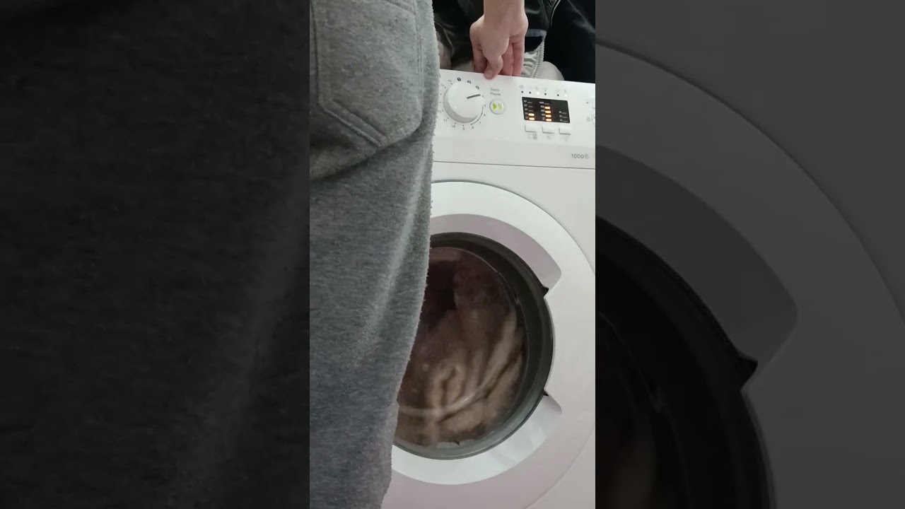 Indesit Very Unbalanced Final Spin 800 RPM