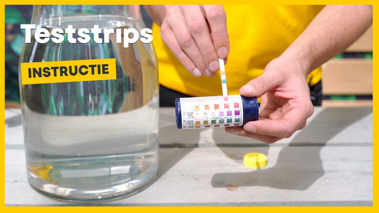 Zo test je je zwembadwater met teststrips