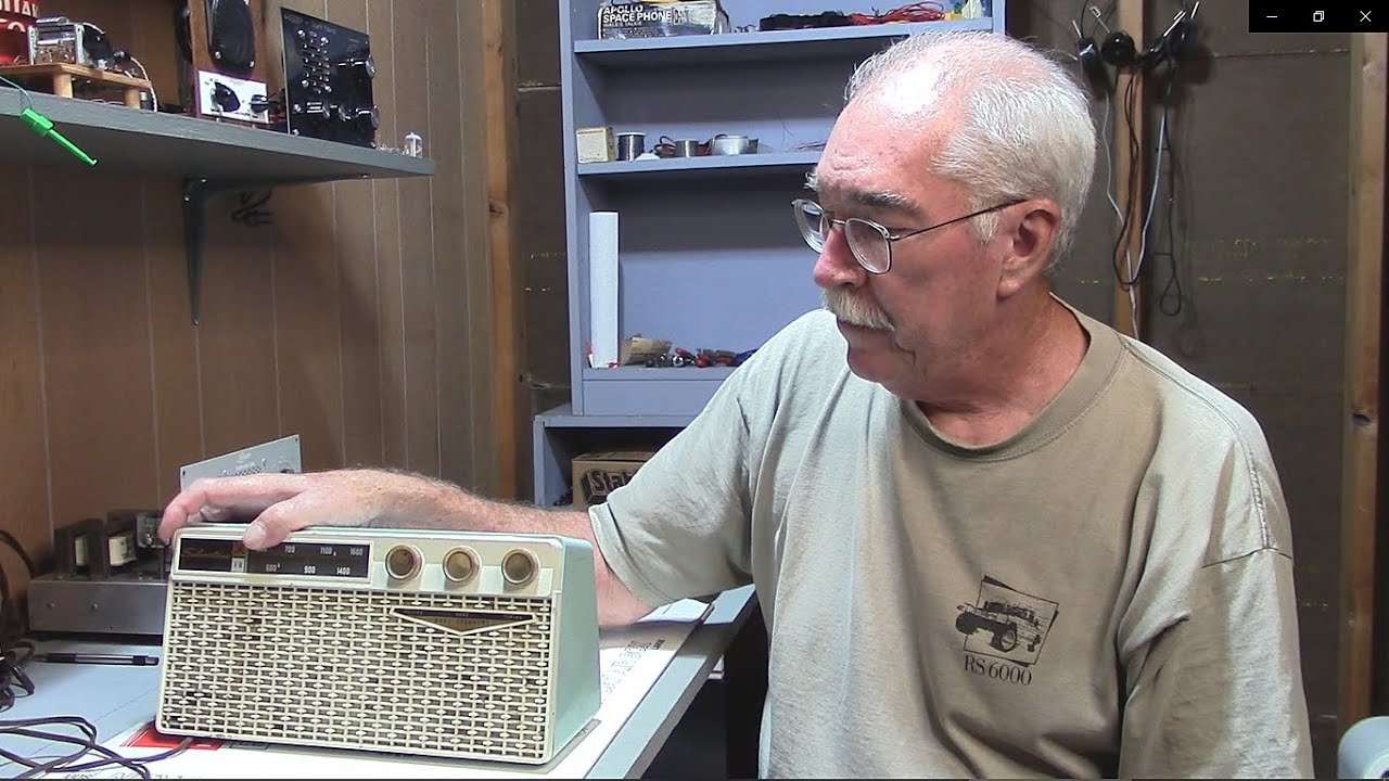 1960 Sears Silvertone Radio