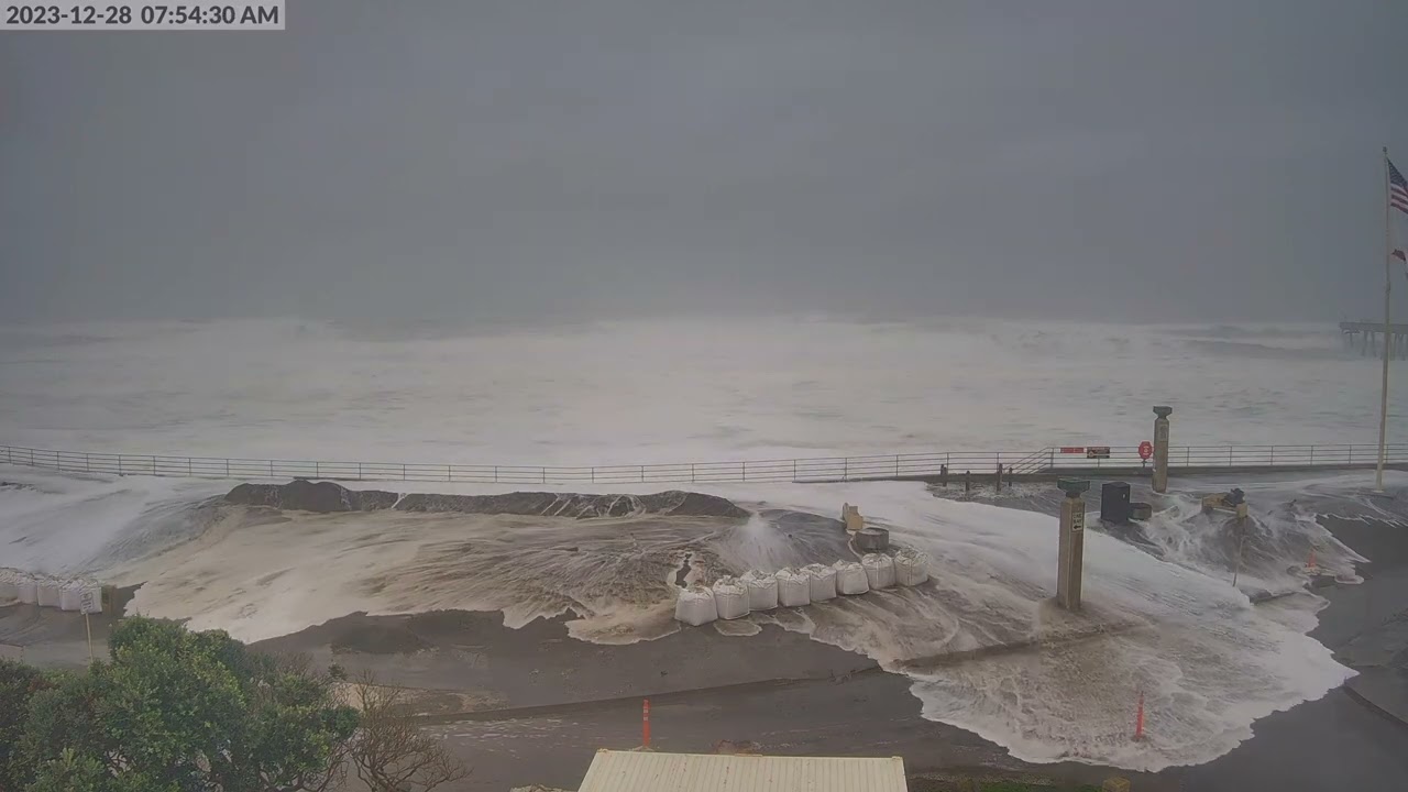Storm Waves over Wall Pacifica, CA 8am Dec 28, 2023