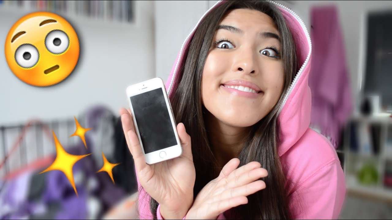 WHAT'S ON MY PHONE? | Shanti Tan