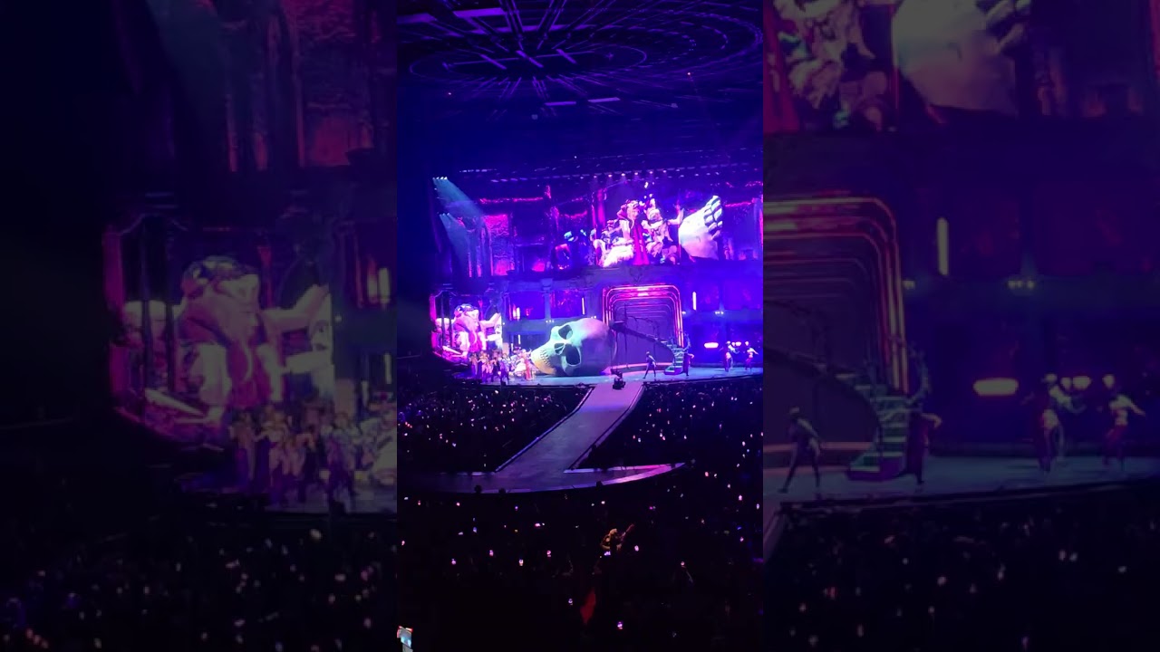 Lady Gaga - Intro + The Dead Dance live (2026 MAYHEM Ball Encore Concert)