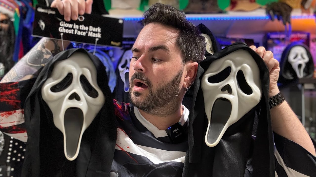Halloween never ends! Taking a look at the 2023 Spirit Halloween Glow in the Dark Ghostface masks!