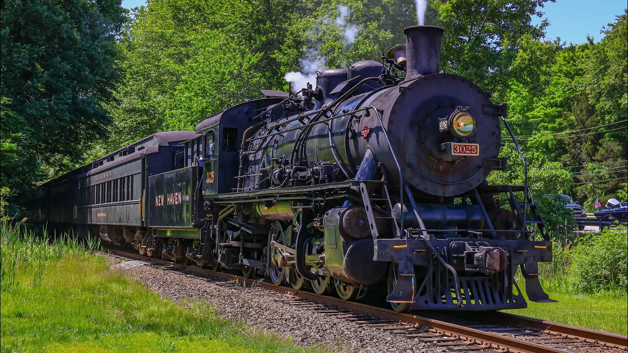 New Haven 3025: Colorful Late Spring Steam on the Valley Railroad