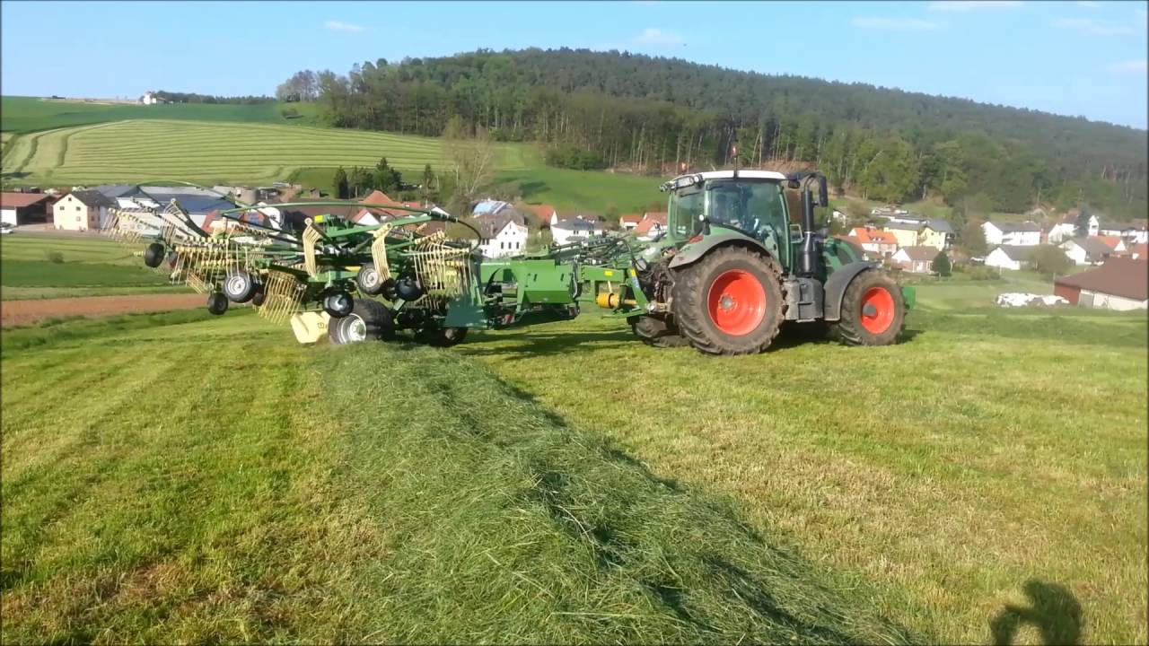 1 Schnitt 2016 Schwaden mit Fendt Vario 514 und Krone Swadro 1400 Plus