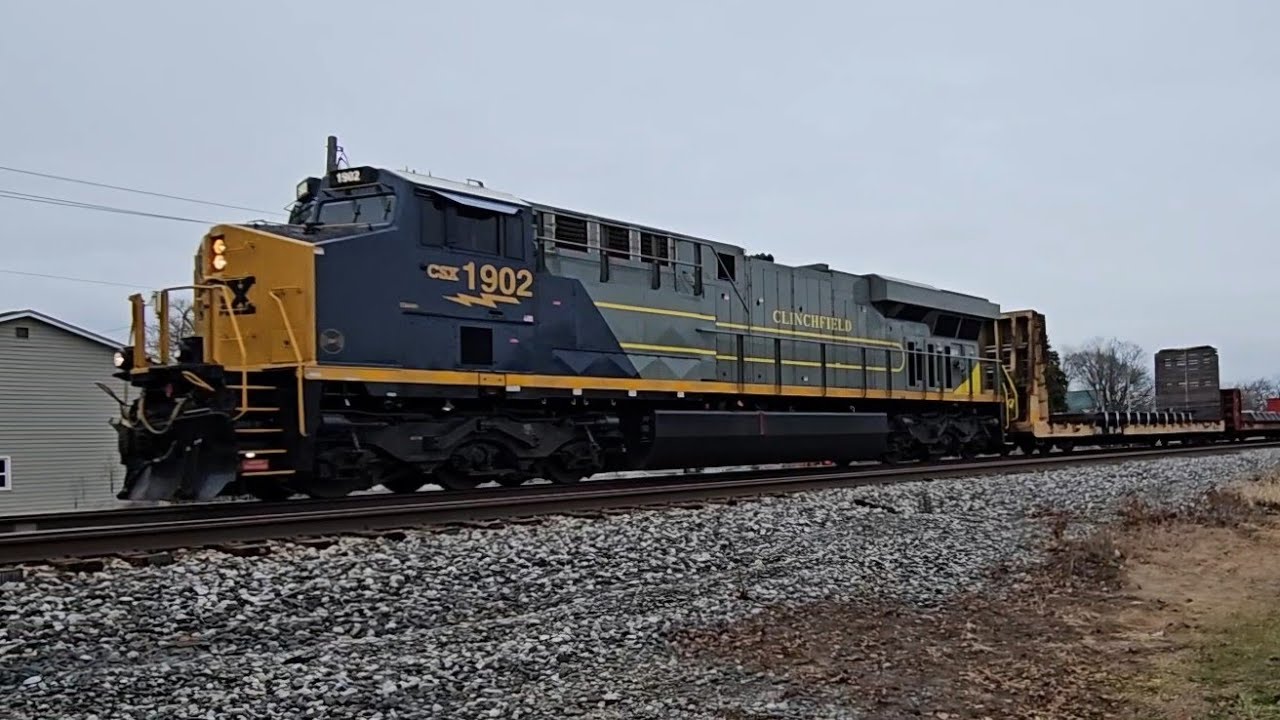 Крестон, Огайо, с CSX Ohio Rail Fan Plus, часть 1. CSX 1902 Clinchfield проезжает мимо.