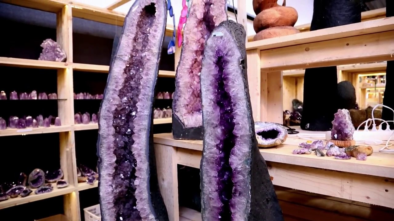Amethist geodes te koop bij Ruben Robijn. P8