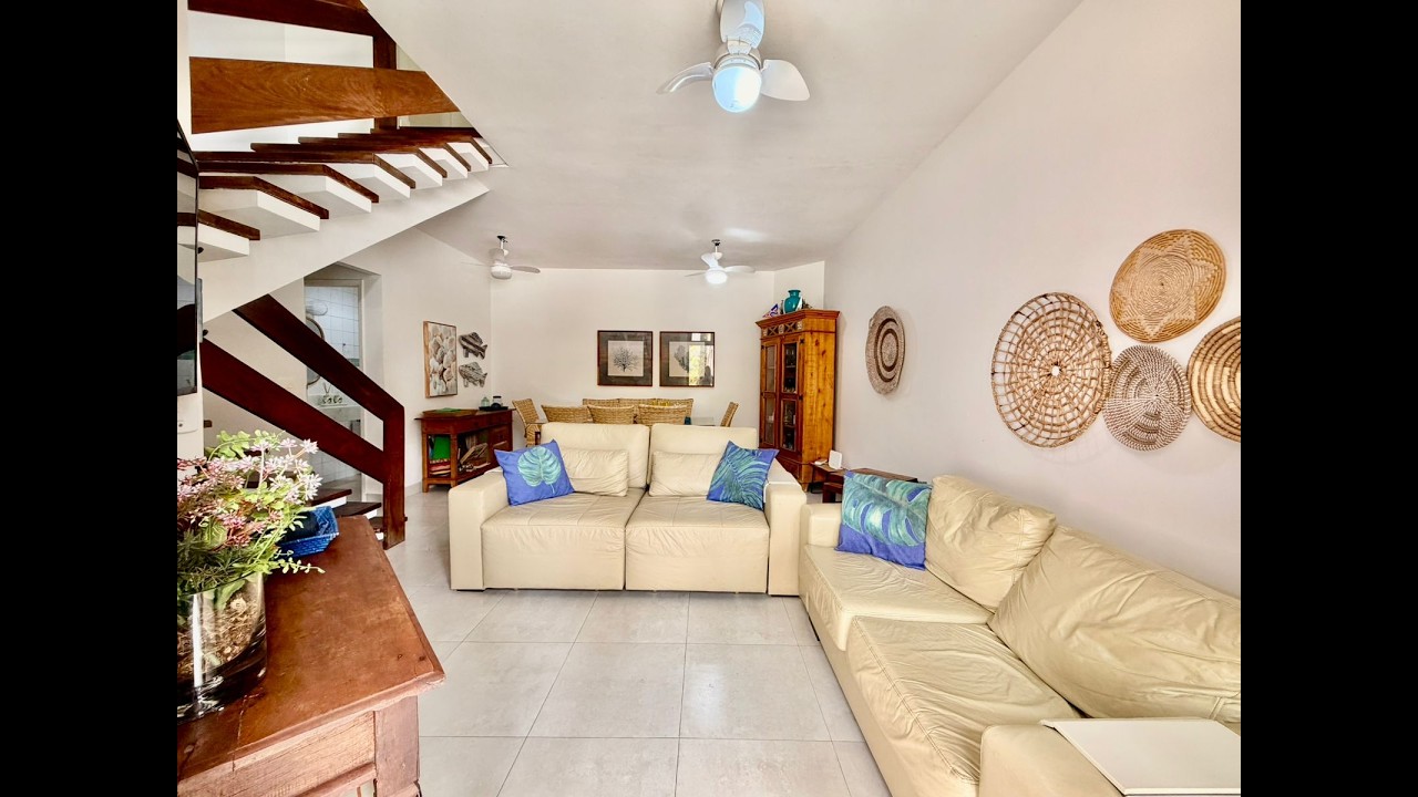 Casa à venda em condomínio na praia de Juquehy