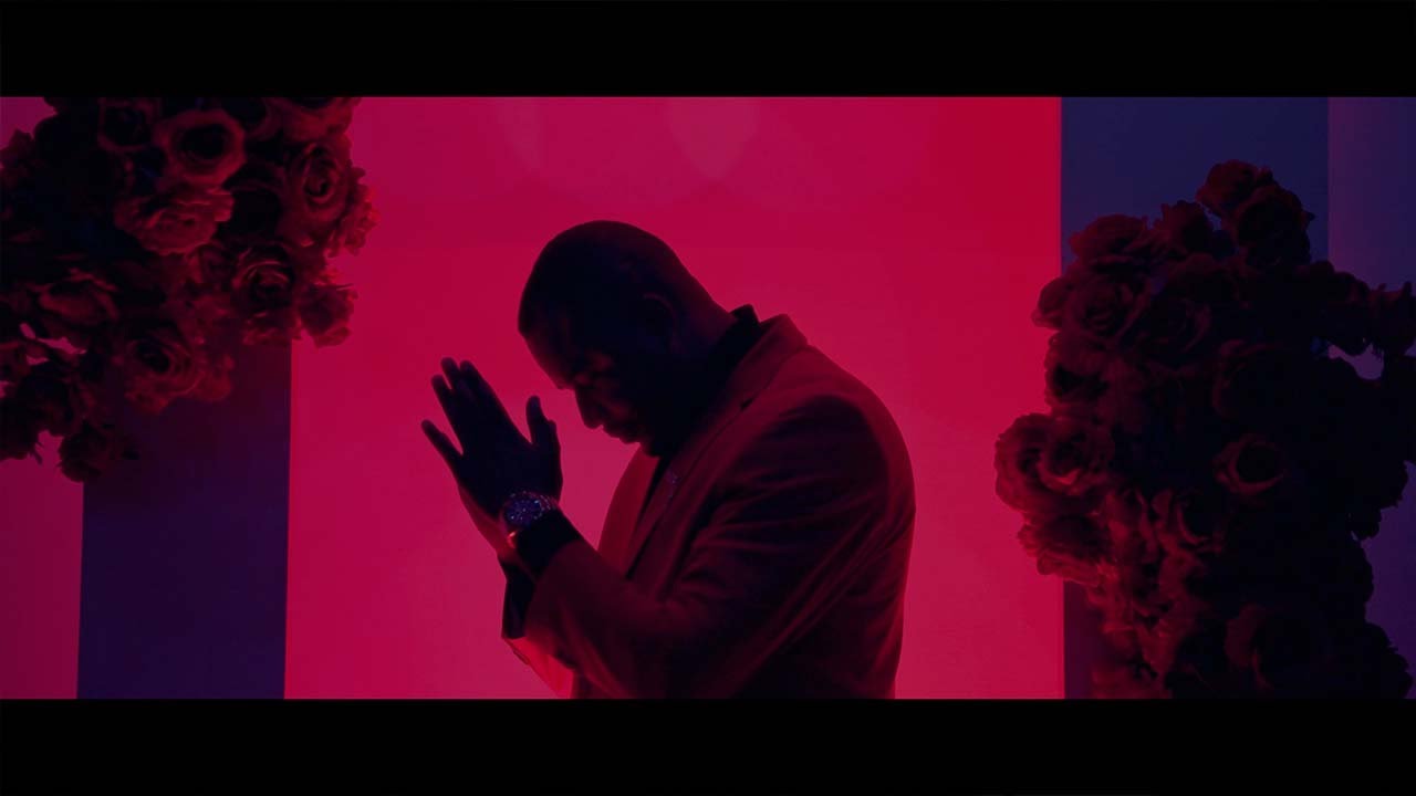 Michel Bakenda - Aleki Mafuta Nzoyi  (Clip Officiel)