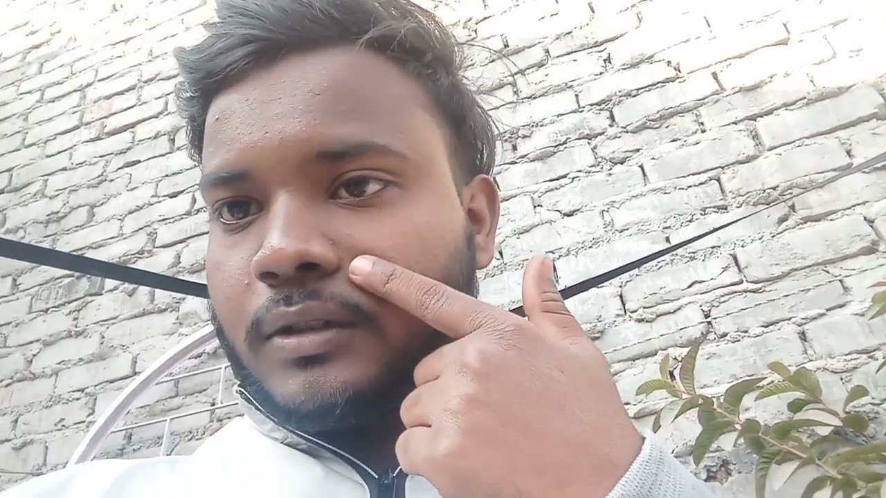 Ye kon Aa Gya Achanak Se 🤨