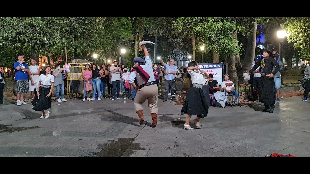 Cueca norteña en la plaza 9 (octubre 2021)