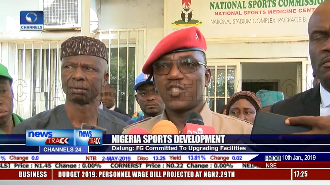 Dalung Visits Nat'l Stadium Medicine Centre