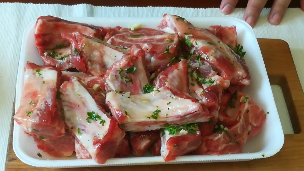 Costine in umido con polenta. Vai nella descrizione e scarica il mio Ebook gratuito
