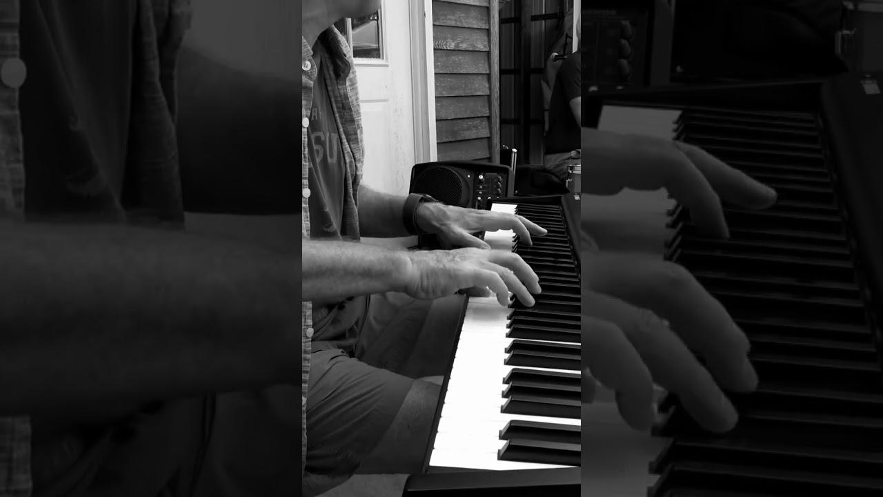 Jazz Funk Organ Solo on The Chicken. 