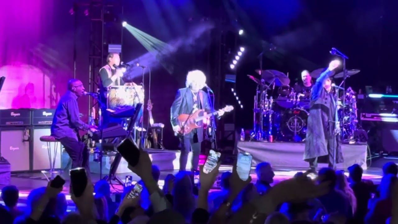 I’ll Be Over You - Toto Live 2024$