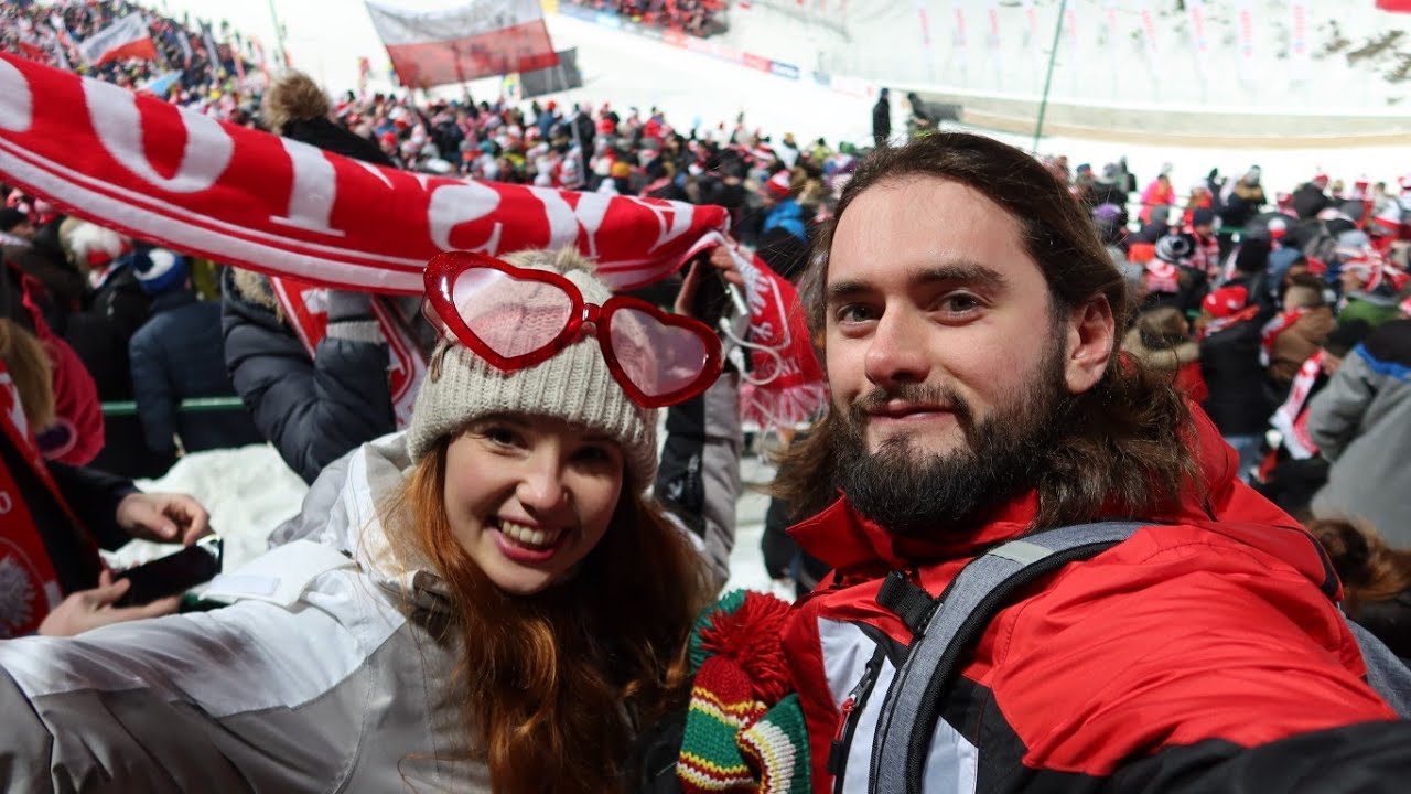 SKOKI NARCIARSKIE NA ŻYWO *spod skoczni vs przed telewizorem*