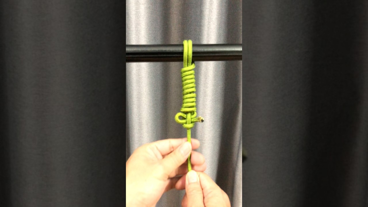 This Simple Knot Looks Amazing AND Holds Tight! (Easy Rope Hack) #shorts