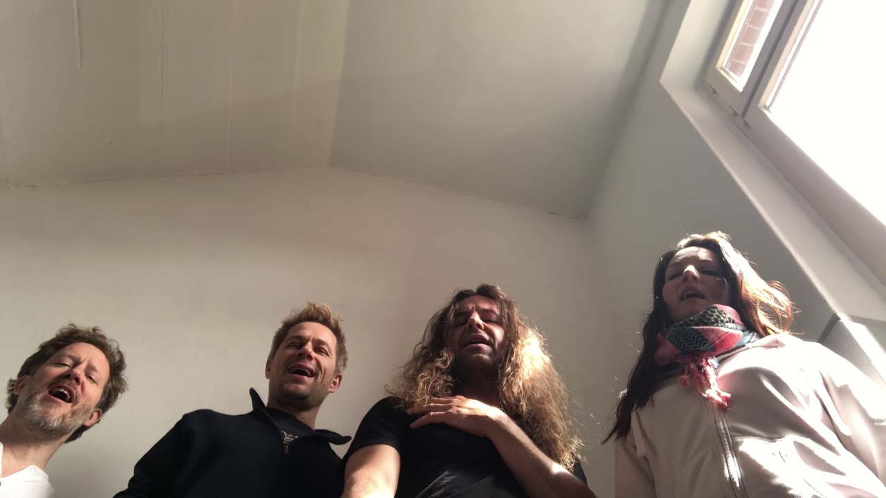 LaLeLu a cappella comedy - „Umbala“ im Treppenhaus