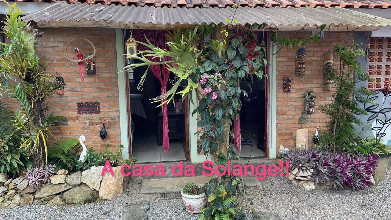 Ela deixou a cidade grande, pra morar num paraíso!!