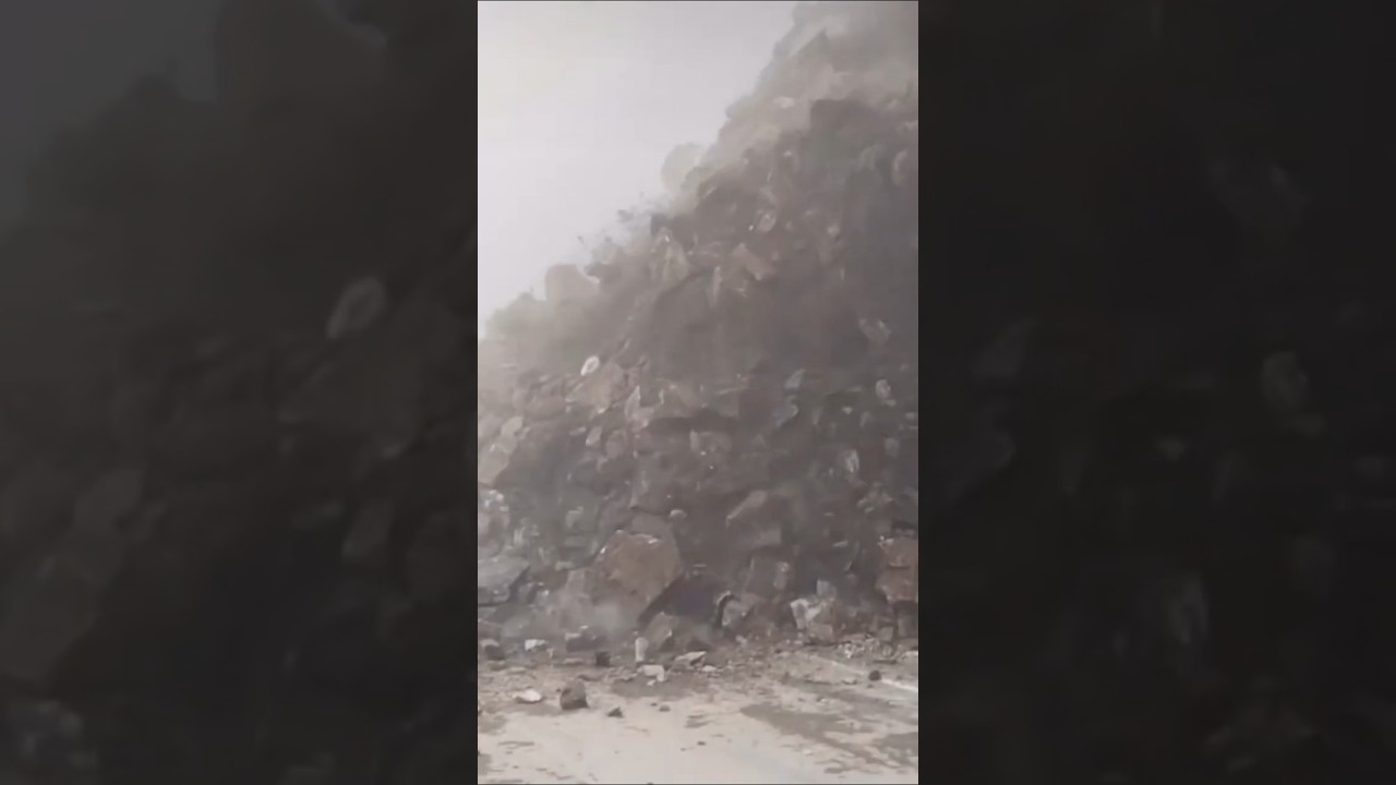 Uttarakhand Landslide Today | Dangerous Mountain Road Scene #landslide #uttarakhand #adventure